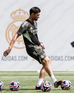 Totalitas Xabi Alonso: Datang Lebih Awal ke Markas Latihan Real Madrid