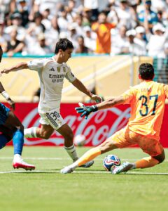 Bono Tepis Penalti Real Madrid: Veteran yang Tak Pernah Habis