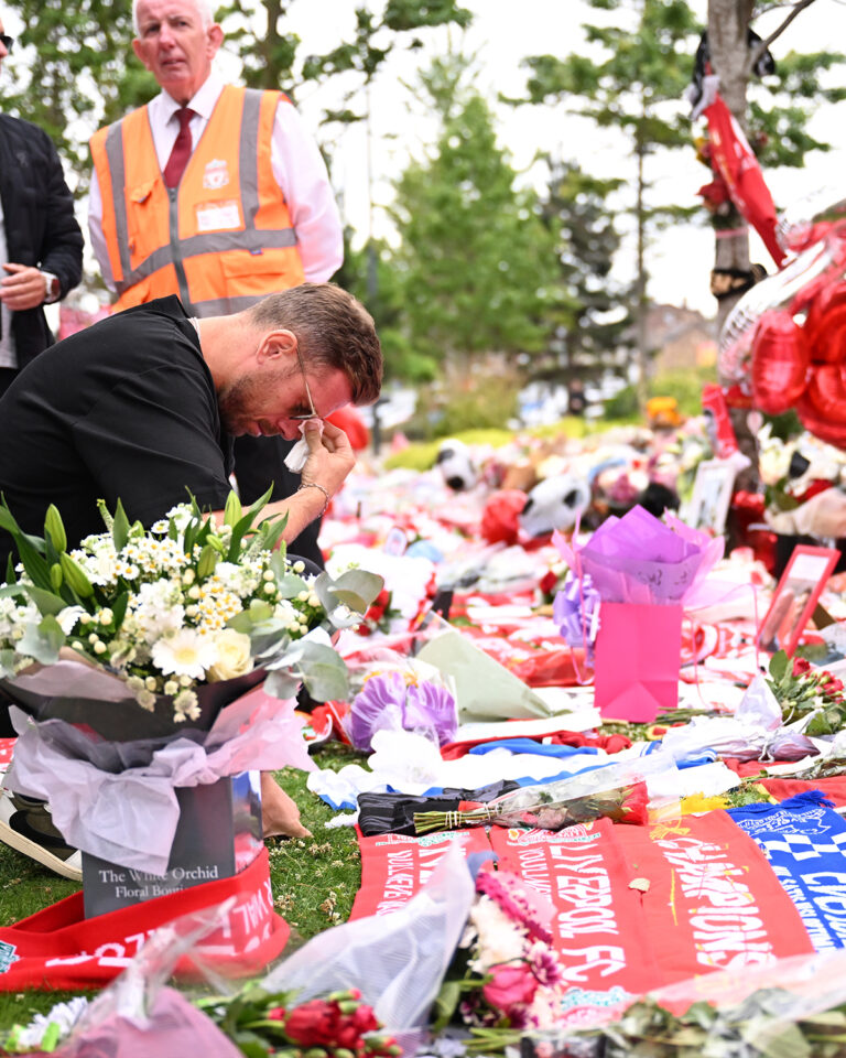 Selamat Jalan, Jota: Fans Liverpool Ucapkan Perpisahan Penuh Haru